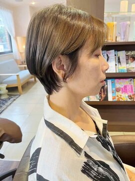 ナトゥーラ 八事店(Natura) ショートカットオリーブカラーシースルー前髪耳掛け