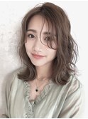 前髪なし大人かわいいミディアムヘアー