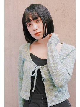 レジュアル(RESSUAL) イメチェンホワイトブロンド外ハネボブ美髪ワイドバング