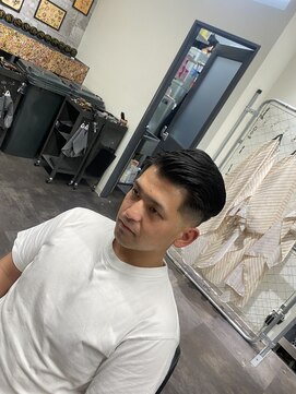 フランクスバーバーリベラルド 横浜(FRANK'S BARBER LIBERALD) スキンフェード/ビジネススタイルU