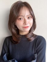 リヤン 表参道(lyann) 似合わせカットうるツヤ大人可愛いくせ毛風カール斜めバング