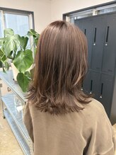 モコヘアーフロール(MOCO hair flor)&nbsp;シアーミディ・柔らかレイヤー　20代30代40代