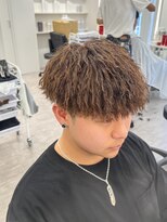 ルースト 南堀江店(ROOST)&nbsp;刈り上げセンターパート/波巻きツイストスパイラル/南堀江