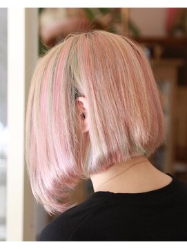 アロウズ(Arrows) シースルーのようなキャンディーカラー