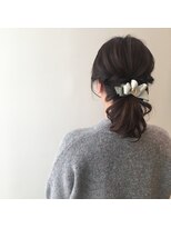 ルアナ ヘアメイク(Luana hair make)&nbsp;簡単ポニーテールアレンジ♪
