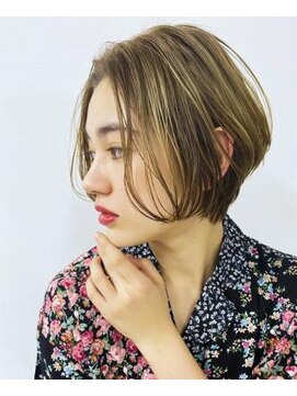 フラミューム 藤沢(flammeum) 外国人風大人セクシーショートボブ