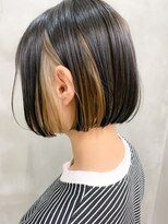 テトヘアー(teto hair)&nbsp;スリークボブ、前下がり、ワイドバング、インナーカラー