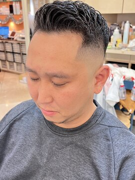 銀座マツナガ 浅草店 スキンフェードアイロンパーマ刈り上げアップバングビジネス20代