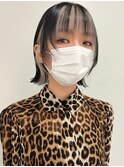 前髪インナーカラーイヤリングカラーレイヤーミディアムブリーチ