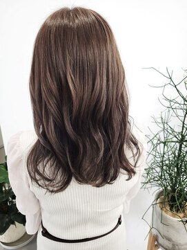 ゴットラトゥール(GOTTO LATOUR) ベージュカラー大人可愛いふんわりカールミルクティーカラー