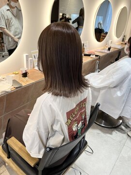 ネオリーブ チロル 横浜西口店(Neolive CiroL.) やわらかグレージュ