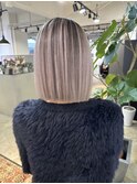 切りっぱボブに似合うホワイトバレイヤージュ_white ash_