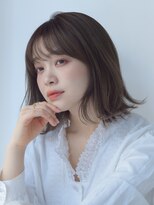 ガーデンヨコハマエスト(GARDEN YOKOHAMA est)&nbsp;セミディ　ミディアム　シアーカラー　グレージュ　外ハネ