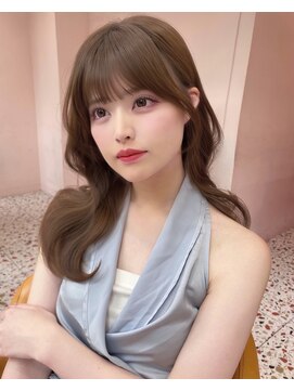 ボタン シブヤ(VOTAN SHIBUYA) ベージュ/韓国ヘア/渋谷/レイヤー/顔まわり/前髪