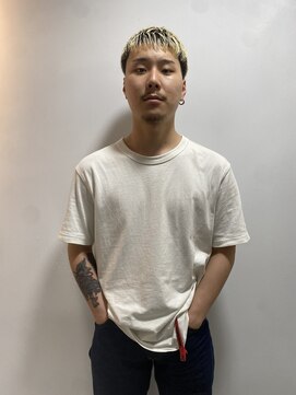 ハイセンス(HISENSE) ダークアッシュニュアンスパーマウルフベリーショート　【GIA】