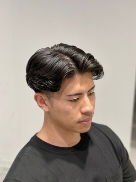 グルーマーズトウキョウ 渋谷店(GROOMER/S TOKYO) ラフカール メンズパーマ センターパート スペインカール