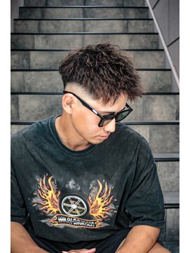 ドープリット(Dope LIT) ツイストパーマ×フェード