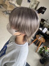 ボムドゥアー(bomb du a)&nbsp;シルバーホワイト