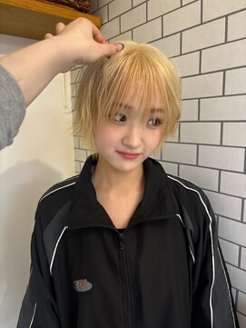 エクラ(ECLAT) 抜きっぱなしブロンドヘア