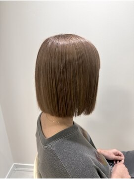 ミルクティーベージュ