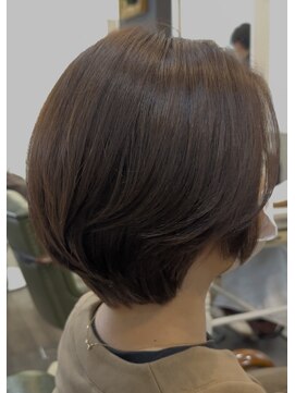 ルッカランス 経堂店(Lucca Lance) 【ツヤ感のあるショートヘア】メテオカラー