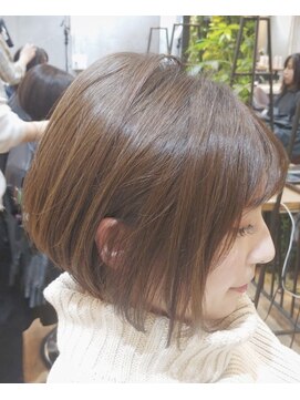ロダット 横浜(LODAT by little) フェミニンショートボブ【LODAT横浜】