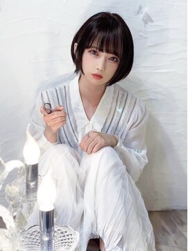 ミッシェル アフロート(michelle afloat) ◇バングカラーの前下がりショートボブ◇