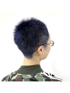 プランクスター(prankster) [prankster]シャドーブルーのベリーショート