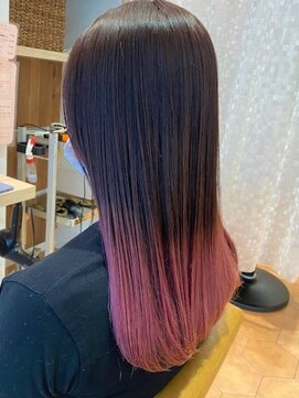 アズールサン 草加西口店(azule-sun) 20代　ピンクグラデーションカラー　切りっぱなしロング[草加]