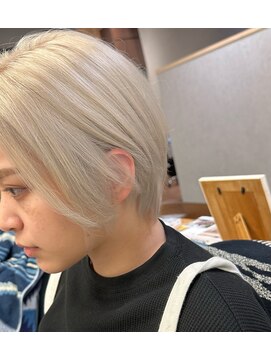 リノショアーズ 元町店(RINOSHORES) イメチェン大人可愛いショートボブ大人美人ハイトーン艶感