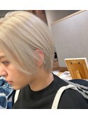 イメチェン大人可愛いショートボブ大人美人ハイトーン艶感