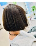 切りっぱなしボブ