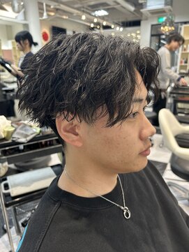 テテ(TETE) センターパート/ツイスパ