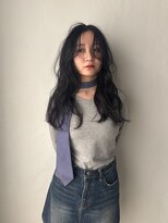 オムズ(OM's)&nbsp;動きのあるロングパーマ◎