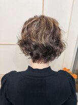 ユウジオザワ(YUJI OZAWA)&nbsp;クセ&白髪活かしスタイル