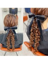 W’d BELL品川駅前店 ヘアセット/ヘアメイク/ヘアアレンジ/着付け専門店 ツイン編みおろし