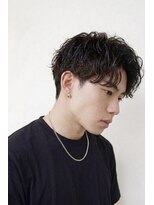 アクシュ(aqush) センターパート ツイストスパイラル