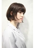 カットラインで魅せる質感ボブ