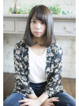 ソワリー 栄(THOiRY) 小顔カットが得意なスタイリストby坂元