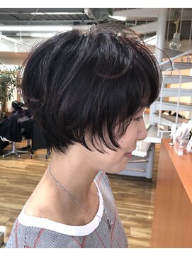 アミィヘアー アネックス(Ami Hair annex) 小顔ショートボブ