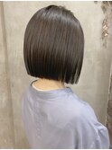 ぱつボブ + ヴェールアッシュ
