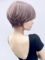 アンド ストーリーズ(&STORIES)&nbsp;大人可愛い前髪ありのひし形マッシュショートパーマ30代40代