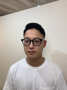 ネイバー(Neighbor) フェードカット