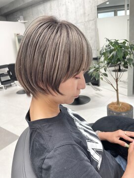 アユニ(Auni) コンパクトミニマルショートヘア