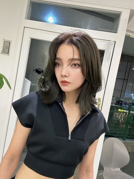 テオ(Theo) グレーベージュ ベビーピンクニュアンスカラー アッシュブラック