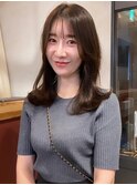 シースルーバング　顔周りレイヤー　くびれヘア　外ハネ　韓国風