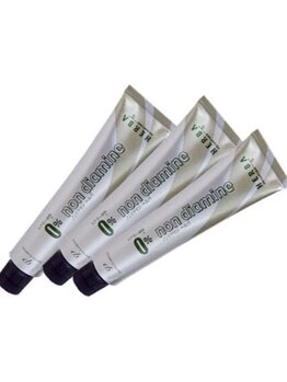 頭皮もいたわりながら施術いたします