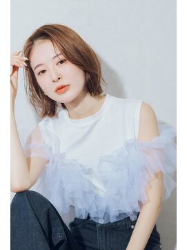 テトラ(TETRA) やわらか透明感。軽さが魅せるニュアンスボブ