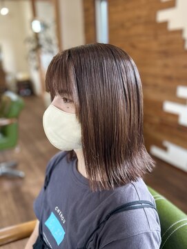 まっすぐしすぎない自然な縮毛矯正