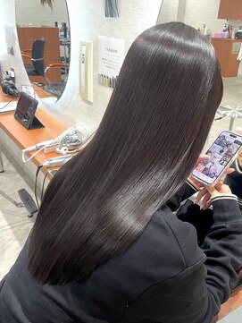 正真正銘の艶髪へ。髪質改善縮毛矯正